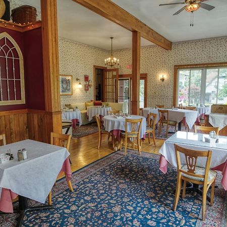 Rockwell Falls Inn And Wine Bar Lake Luzerne Екстериор снимка