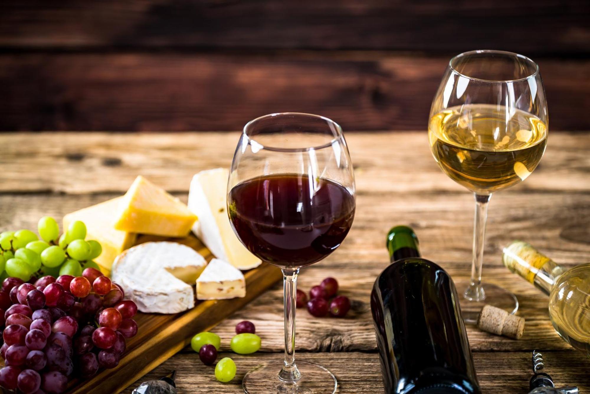 Rockwell Falls Inn And Wine Bar Lake Luzerne Екстериор снимка